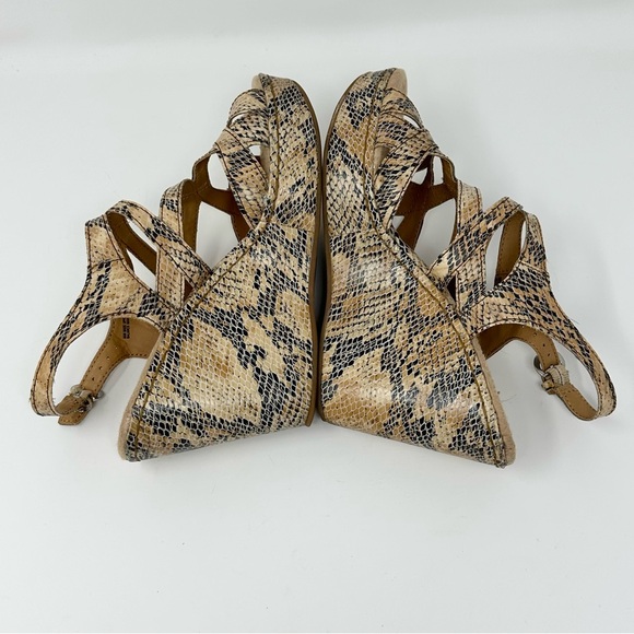 B.O.C. Wedge Platform Sandals Women's Size 8 Animal Snake Print - Picture 3 of 12